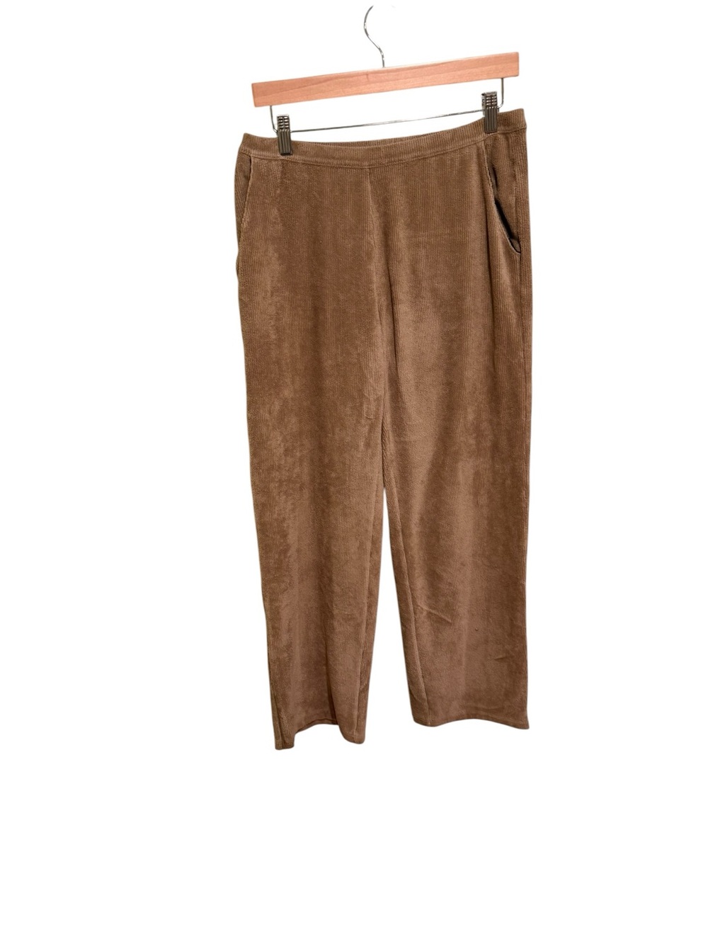 L.L. Bean Women’s Coffee Color Corduroy Straight-Leg Pull On Pants - Size Medium